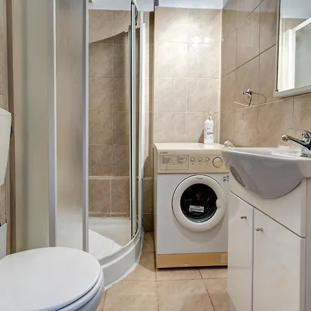 Ultracentral Universitate * Bükreş